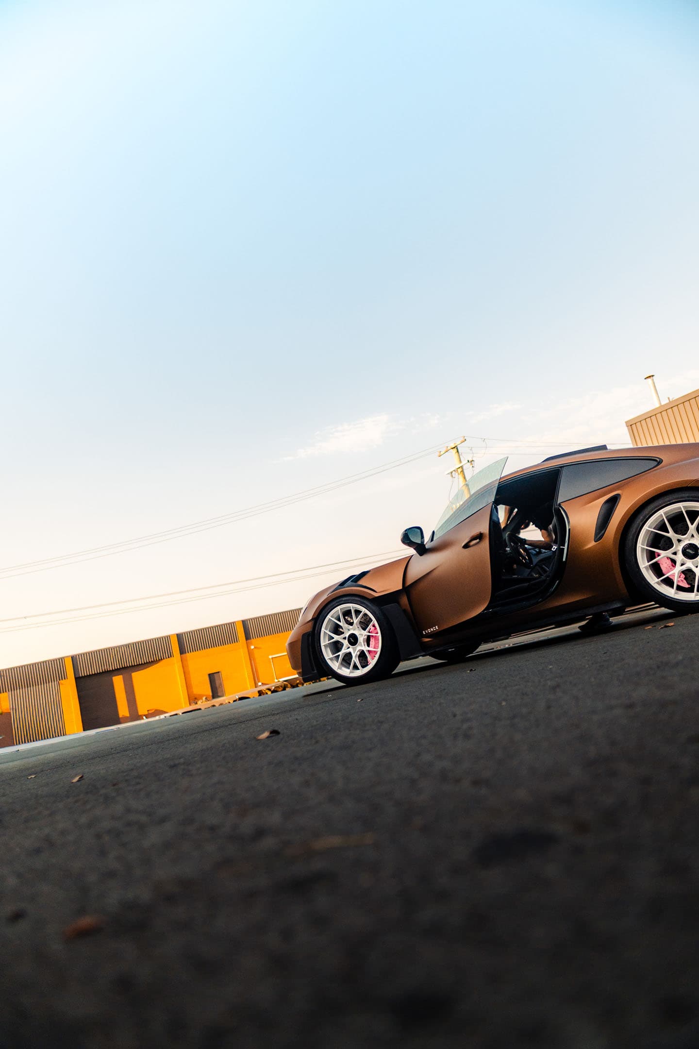 Porsche GT3 RS — door open